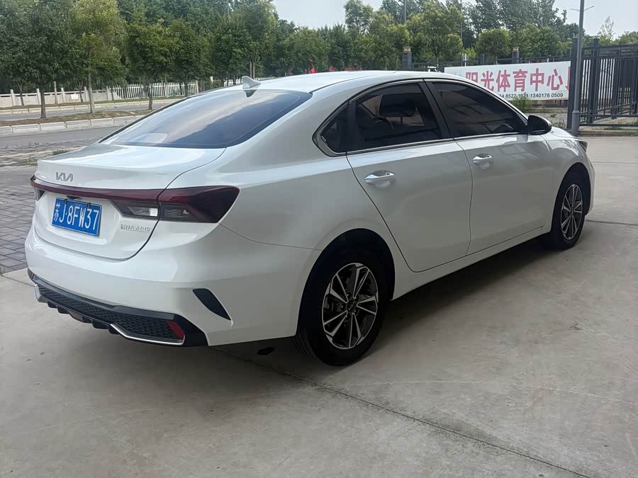 Kia K3 2023 1.5L CVT Luxury - zdjęcie 4