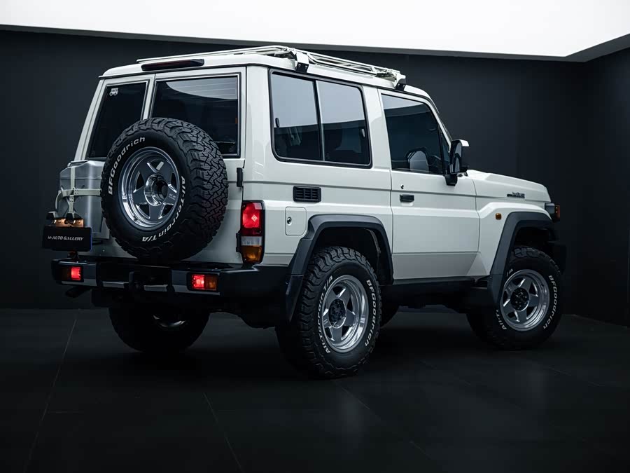 Land Cruiser LC71 2024 4.0L Auto - zdjęcie 7