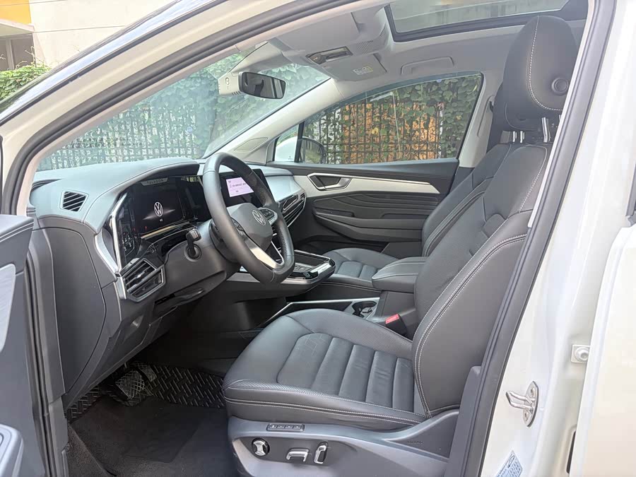 Land Rover 2022 380TSI Four-Wheel Drive Luxury Pro 7-Seater - zdjęcie 12