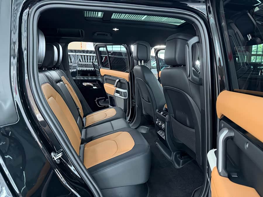 Land Rover Defender 2024 110 3.0T P400 X-DYNAMIC HSE - zdjęcie 12