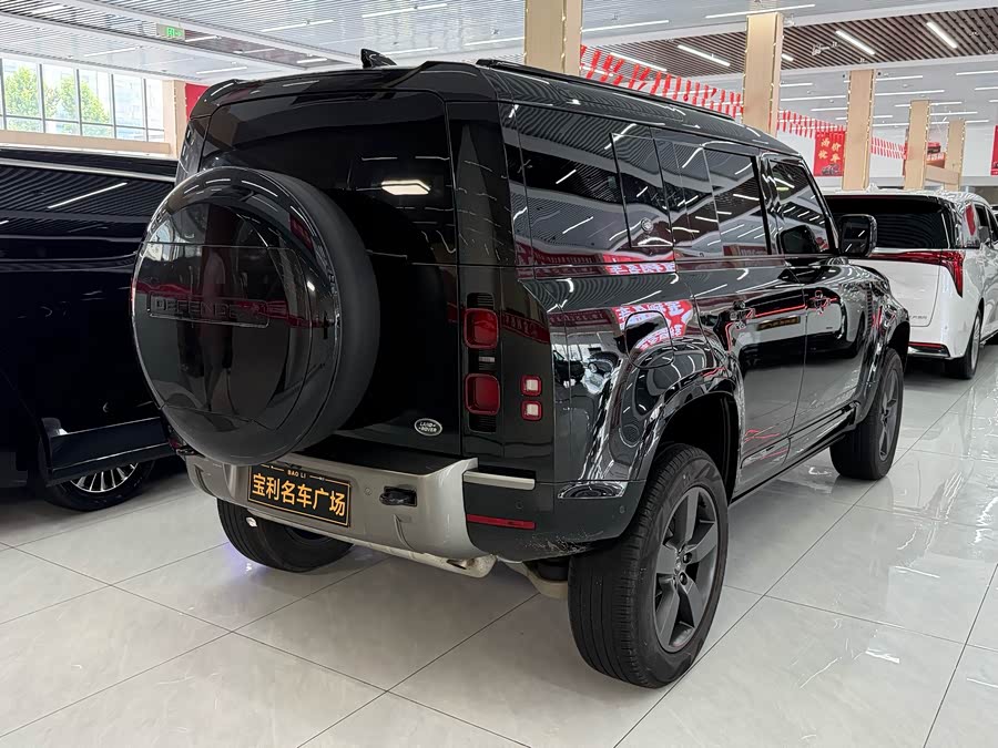 Land Rover Defender 2024 110 3.0T P400 X-DYNAMIC HSE - zdjęcie 4