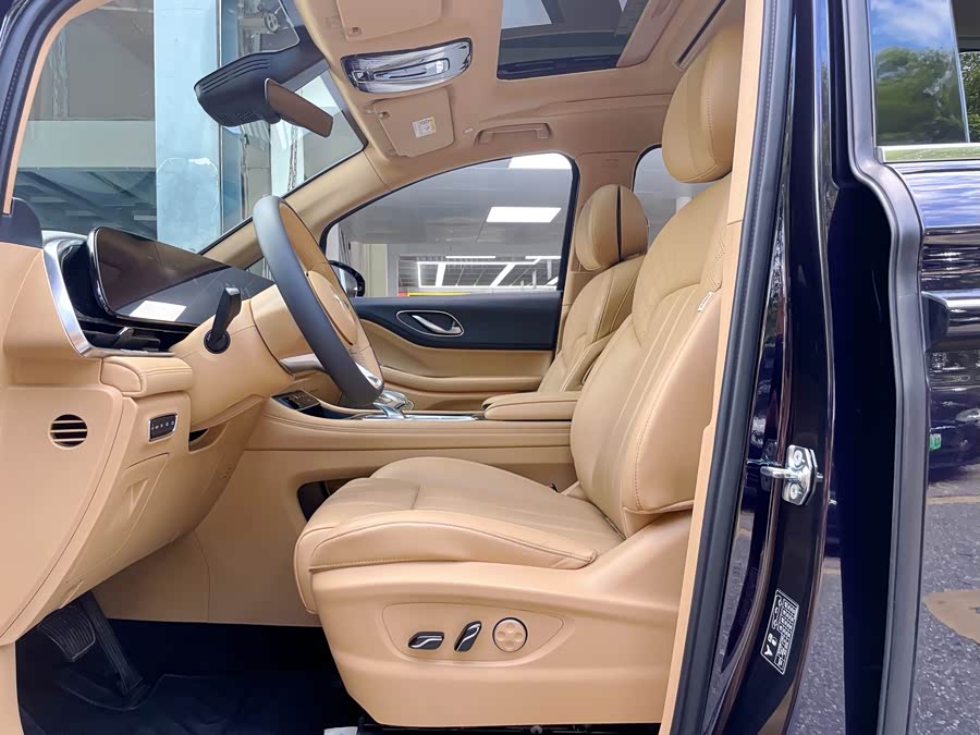 Lantu Dreamer 2024 PHEV Long Range Luxury - zdjęcie 12