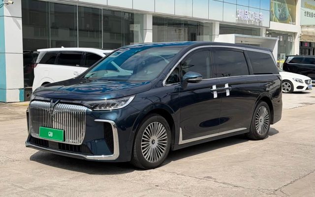 Lantu Dreamer 2025 PHEV 4WD Premium Kunpeng