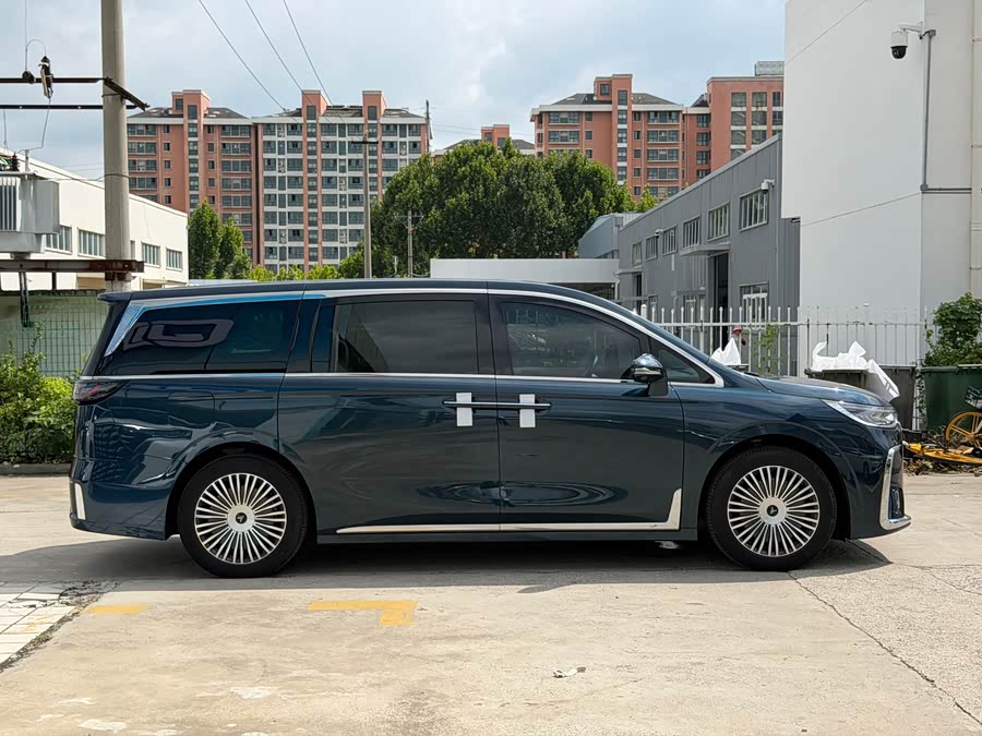 Lantu Dreamer 2025 PHEV 4WD Premium Kunpeng - zdjęcie 15