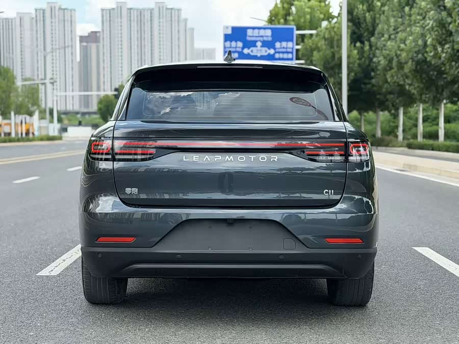 Leapmotor C11 2023 EV 500 Comfort - zdjęcie 8