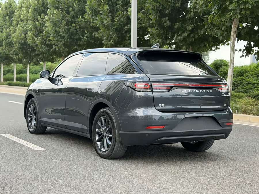 Leapmotor C11 2023 EV 500 Comfort - zdjęcie 9