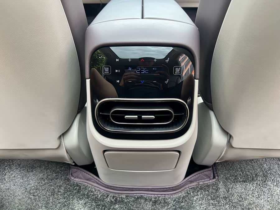 Leapmotor C11 2024 EV 580 Premium - zdjęcie 17
