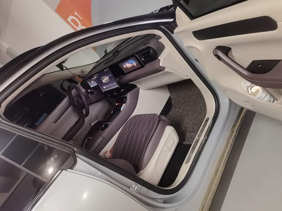 Leapmotor C11 2024 EV 580 Premium - zdjęcie 19