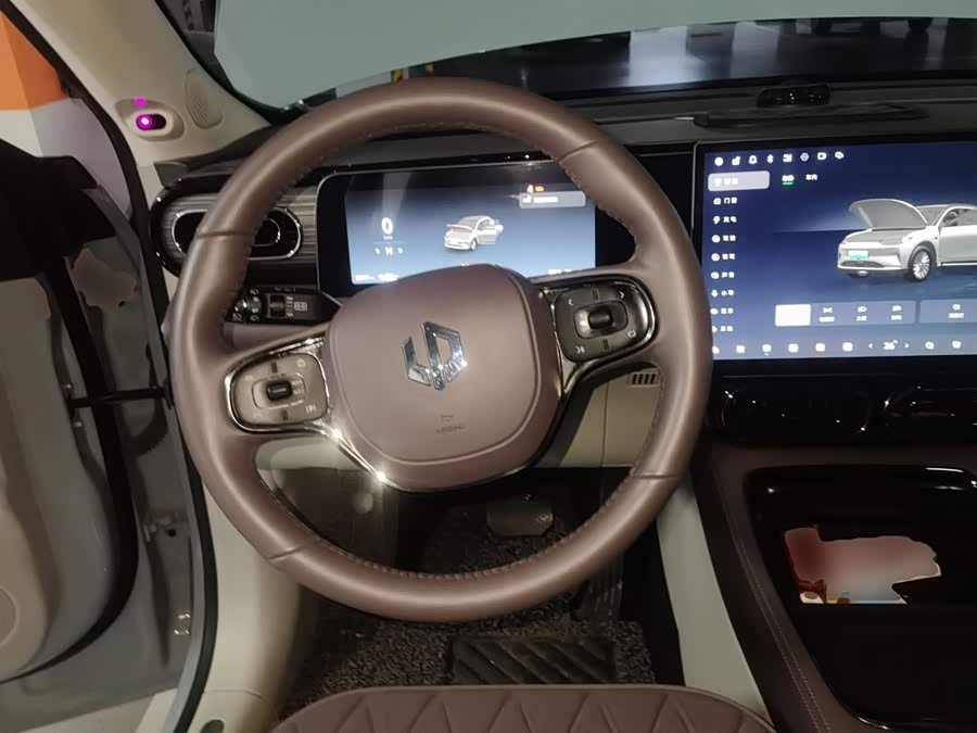Leapmotor C11 2024 EV 580 Premium - zdjęcie 6