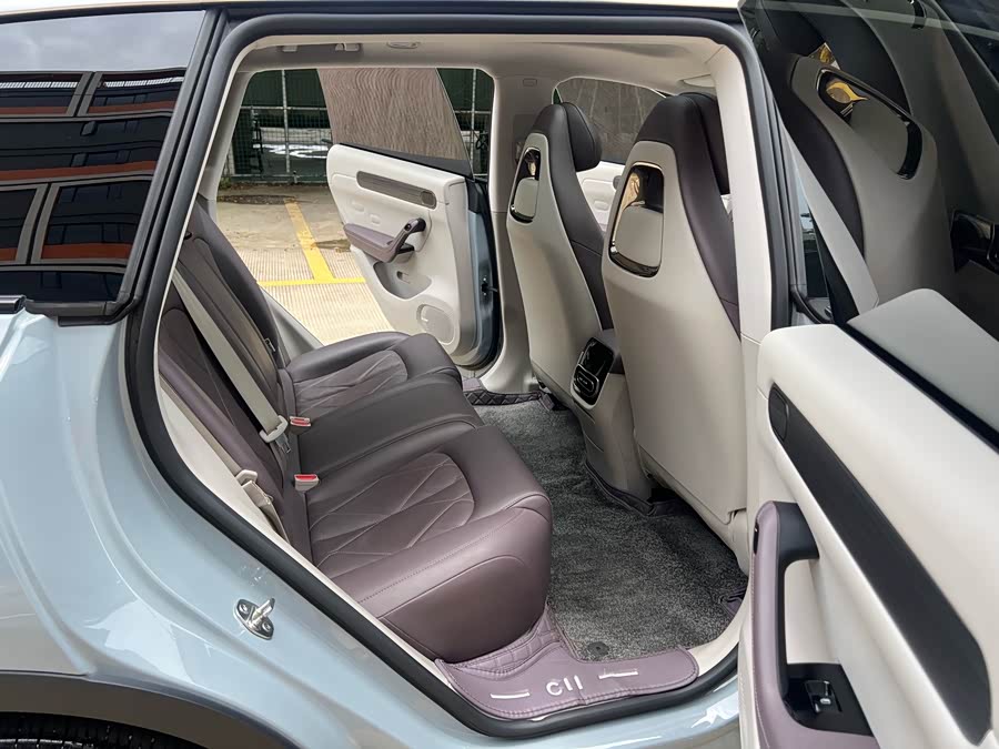 Leapmotor C11 2024 EV 580 Premium - zdjęcie 9