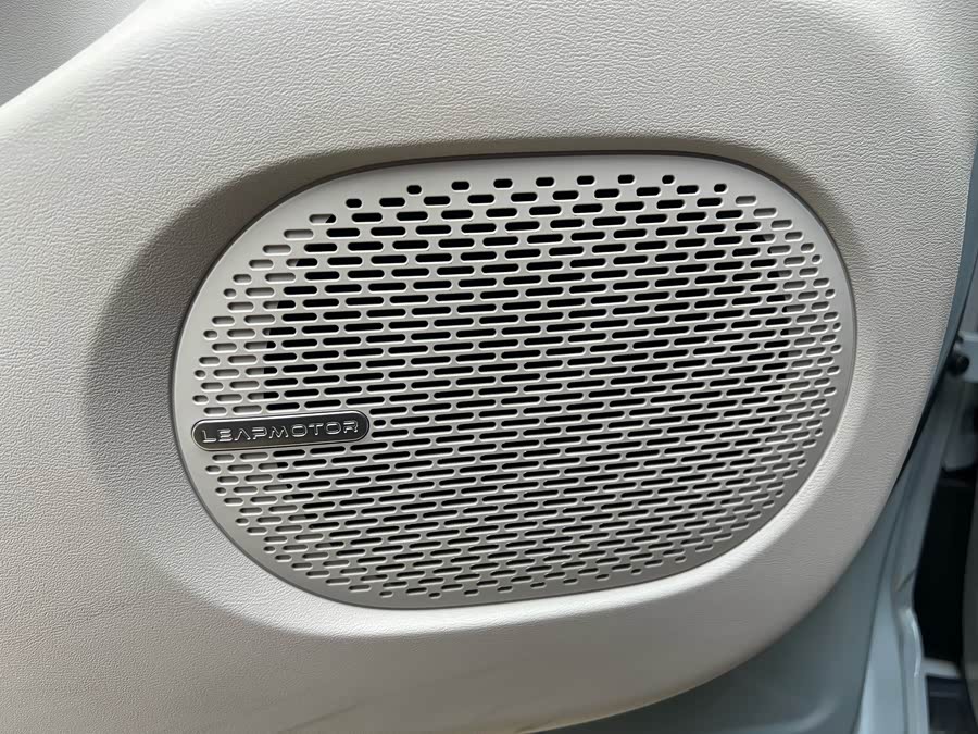 Leapmotor C11 2024 EV 580 Premium - zdjęcie 10