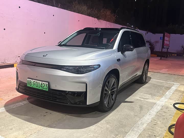 Leapmotor C16 2026 2WD Extended Range 280 Lidar Smart Prestige 6-Seater - zdjęcie 12