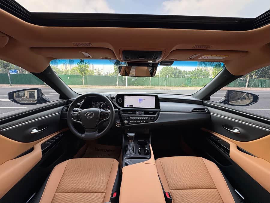 Lexus ES 2022 300h Excellence - zdjęcie 11