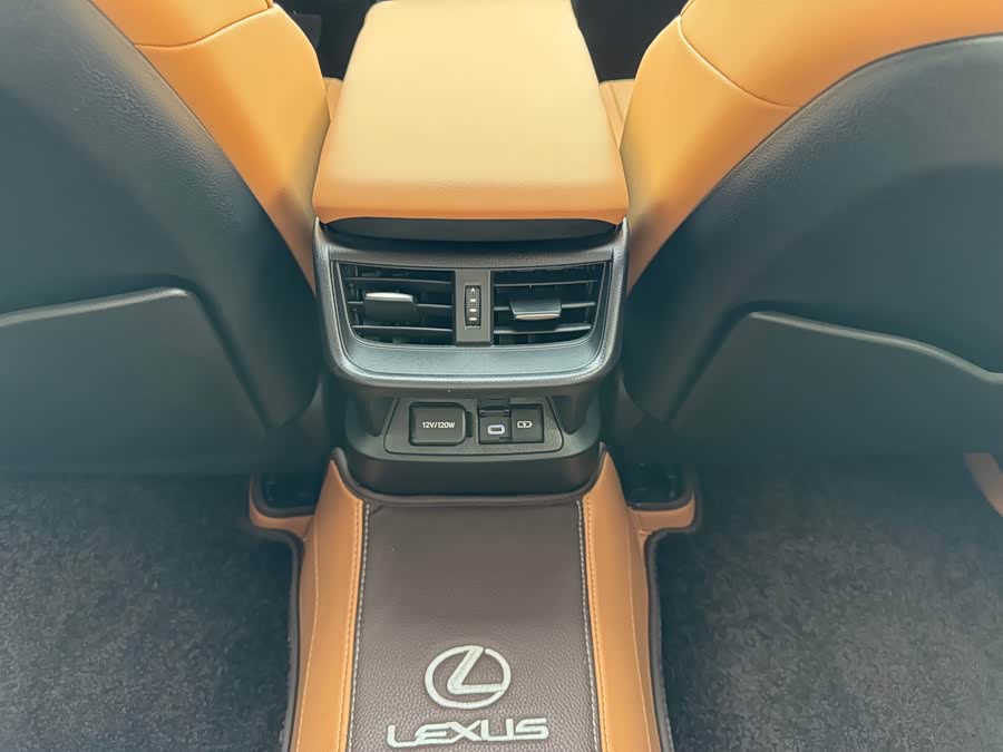 Lexus ES 2022 300h Excellence - zdjęcie 12