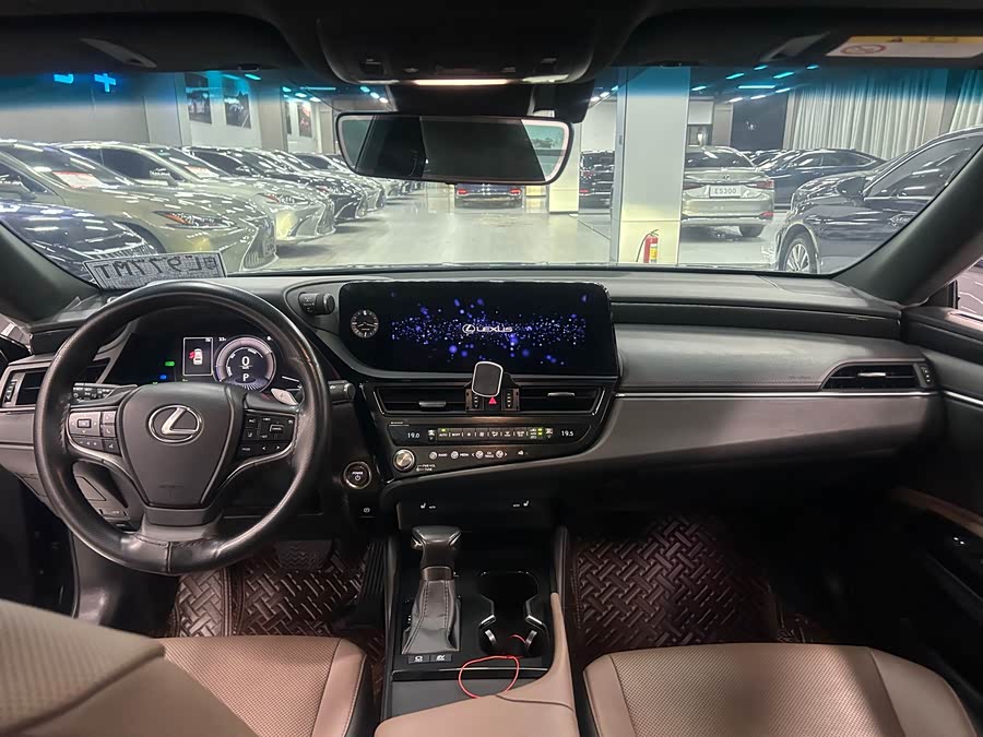 Lexus ES 2022 300h Excellence - zdjęcie 5