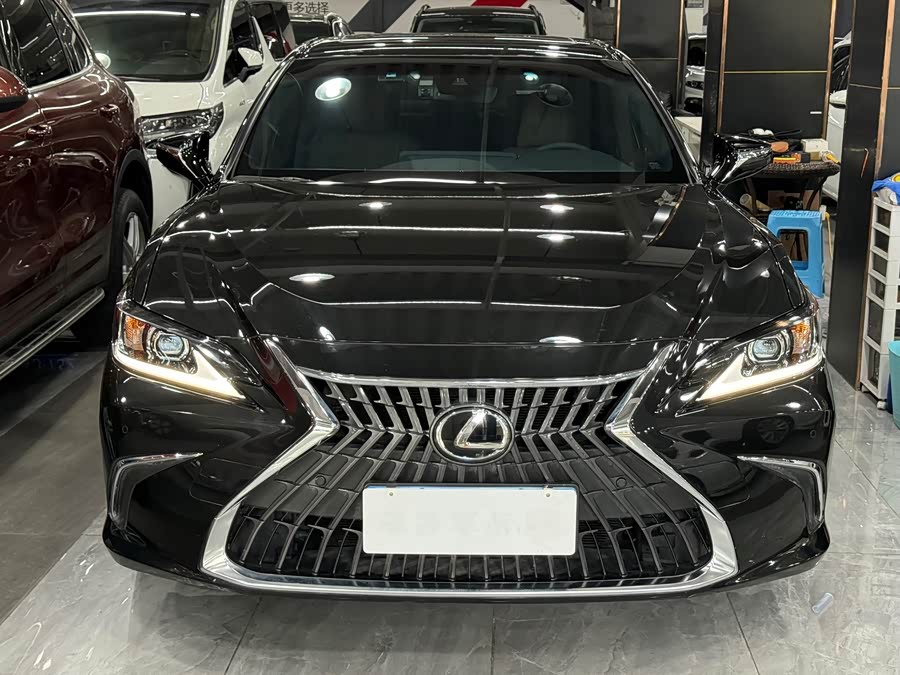 Lexus ES 2023 200 Excellence - zdjęcie 2