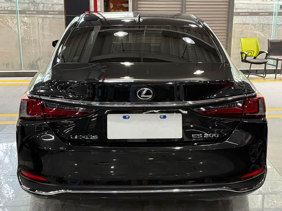 Lexus ES 2023 200 Excellence - zdjęcie 4