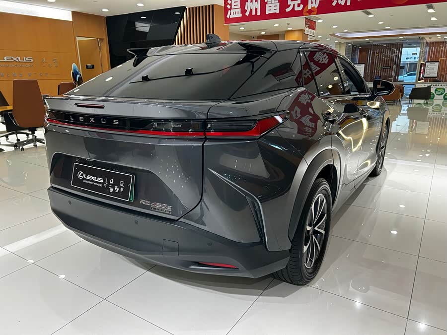 Lexus RZ 2023 450e 4WD Enjoyment - zdjęcie 2