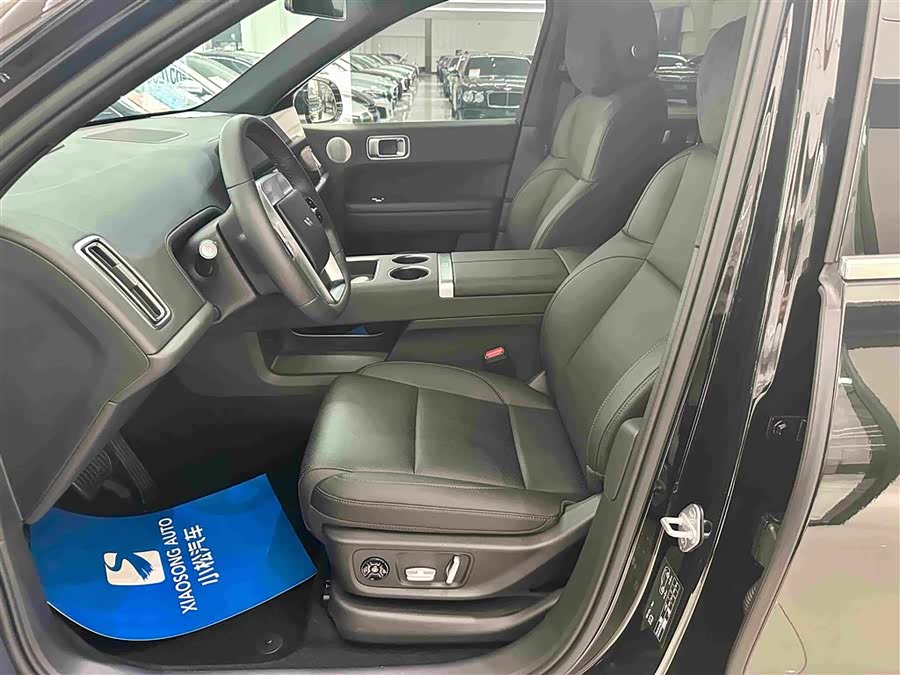 Li Auto L6 2024 Pro - zdjęcie 11