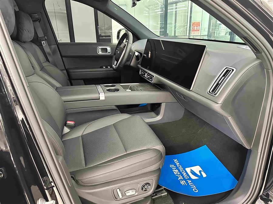 Li Auto L6 2024 Pro - zdjęcie 16