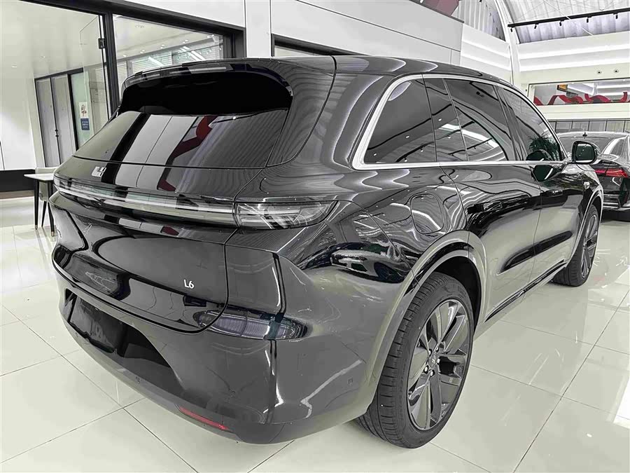 Li Auto L6 2024 Pro - zdjęcie 17