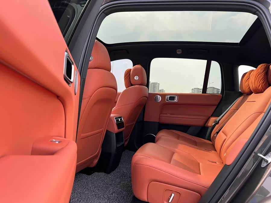 Li Auto L6 2024 Pro - zdjęcie 5