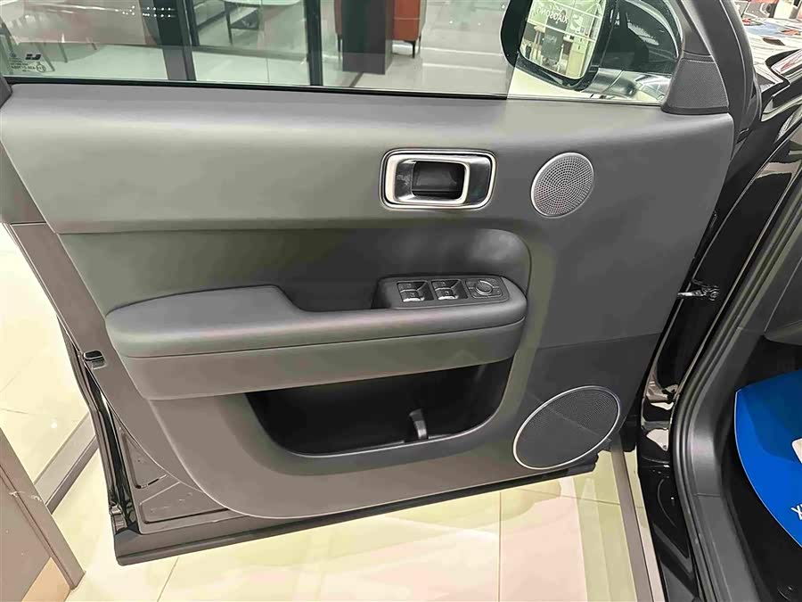 Li Auto L6 2024 Pro - zdjęcie 6