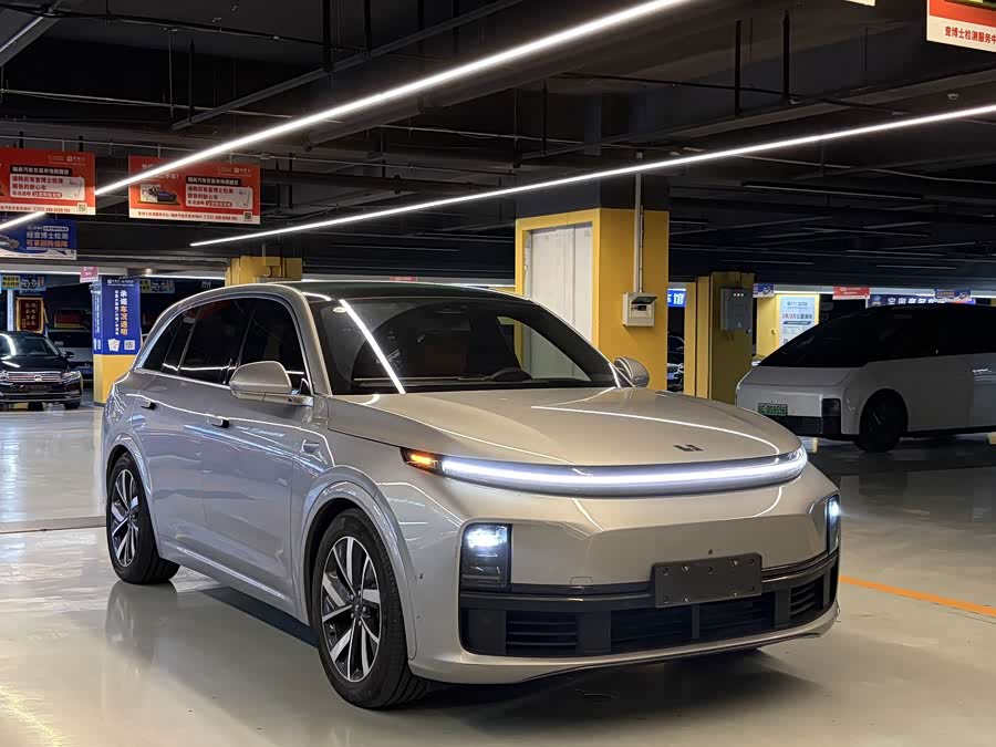 Li Auto L7 2023 Pro - zdjęcie 3