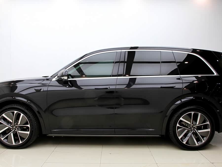 Li Auto L8 2024 Pro - zdjęcie 7