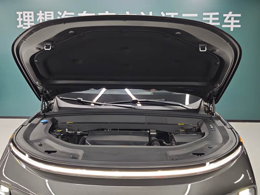 Li Auto L8 2025 Ultra Intelligent Renewal Version - zdjęcie 4