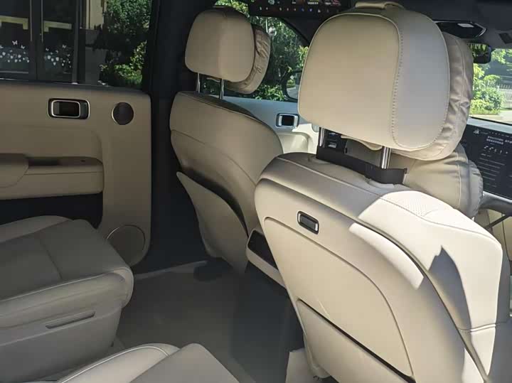 Li Auto L9 2024 Ultra - zdjęcie 20