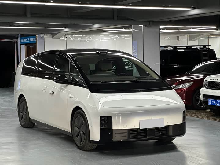 Li Auto MEGA 2025 Ultra Smart Refresh - zdjęcie 19
