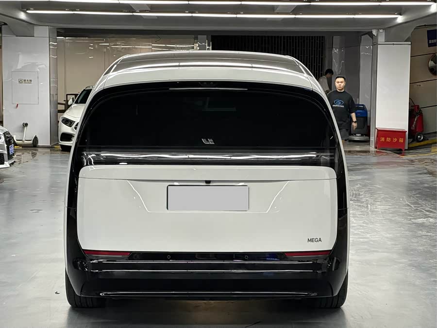 Li Auto MEGA 2025 Ultra Smart Refresh - zdjęcie 5