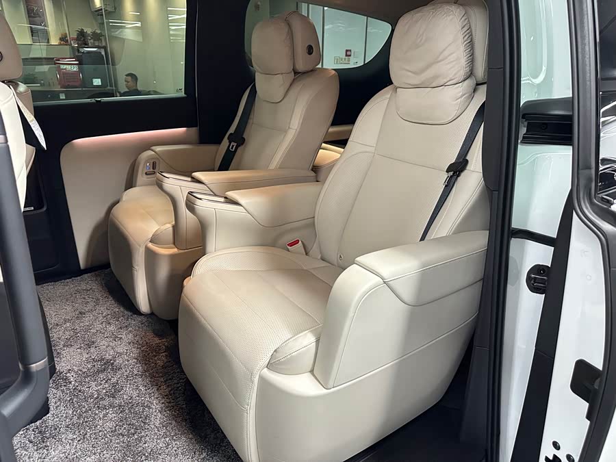 Li Auto MEGA 2025 Ultra Smart Refresh - zdjęcie 9