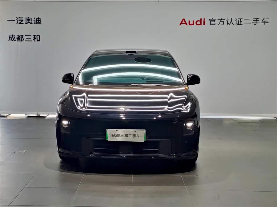 Li Auto i6 2025 2WD Standard - zdjęcie 2