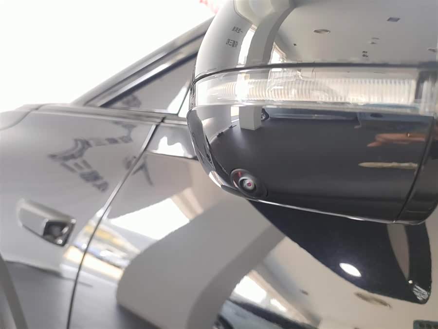 Li Auto i6 2025 2WD Standard - zdjęcie 16