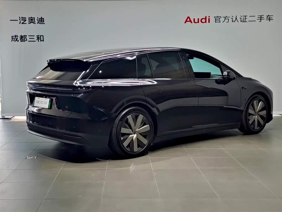 Li Auto i6 2025 2WD Standard - zdjęcie 4