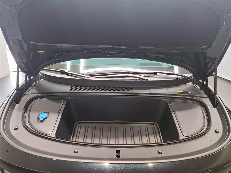Li Auto i6 2025 2WD Standard - zdjęcie 8