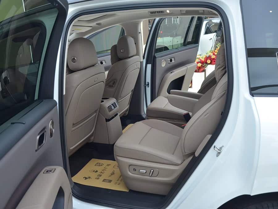 Li Auto i8 2025 Standard Edition - zdjęcie 5