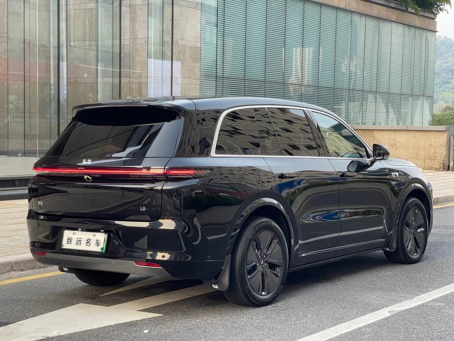 Li Xiang L8 2024 Max - zdjęcie 3