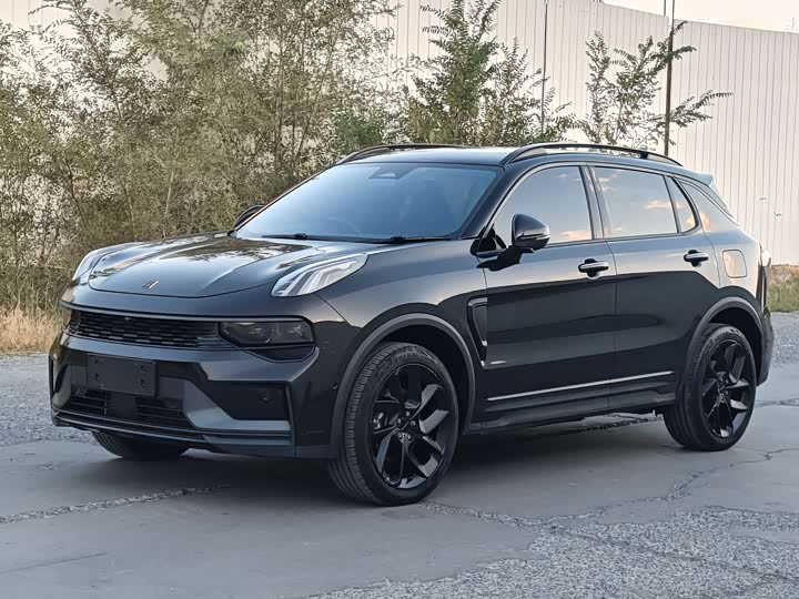 Lynk & Co 01 2023 2.0T 4WD Night Edition - zdjęcie 10