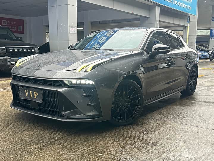 Lynk & Co 03 2.0T DCT Sport Pro - zdjęcie 11