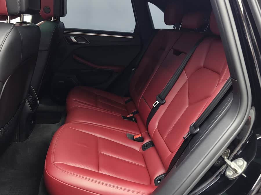 Macan 2.0T - zdjęcie 13