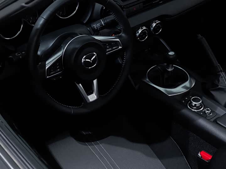 Mazda MX-5 2023 2.0L墨规版 - zdjęcie 15