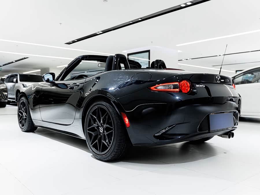 Mazda MX-5 2023 2.0L墨规版 - zdjęcie 5