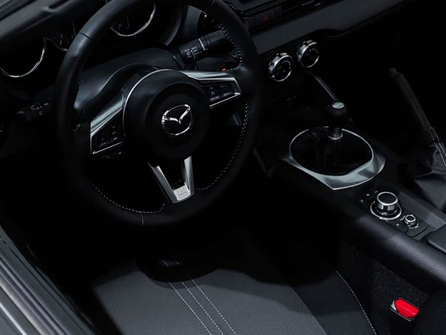 Mazda MX-5 2023 2.0L墨规版 - zdjęcie 7