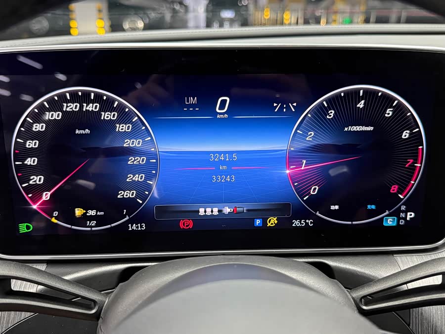 Mercedes-Benz C-Class 2023 C 200 L Sport Edition - zdjęcie 4