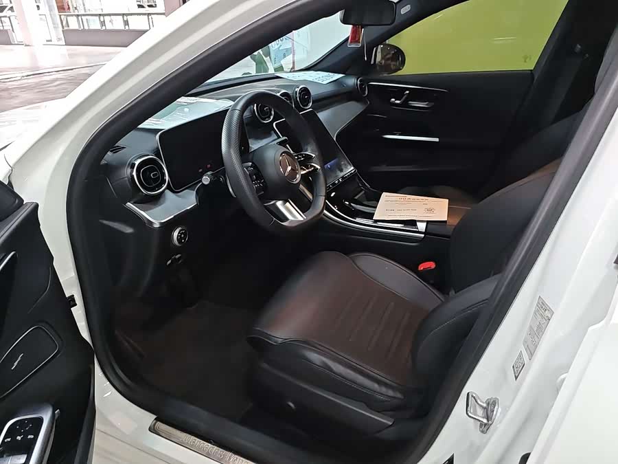 Mercedes-Benz C-Class 2023 C 200 L Sport Edition - zdjęcie 5