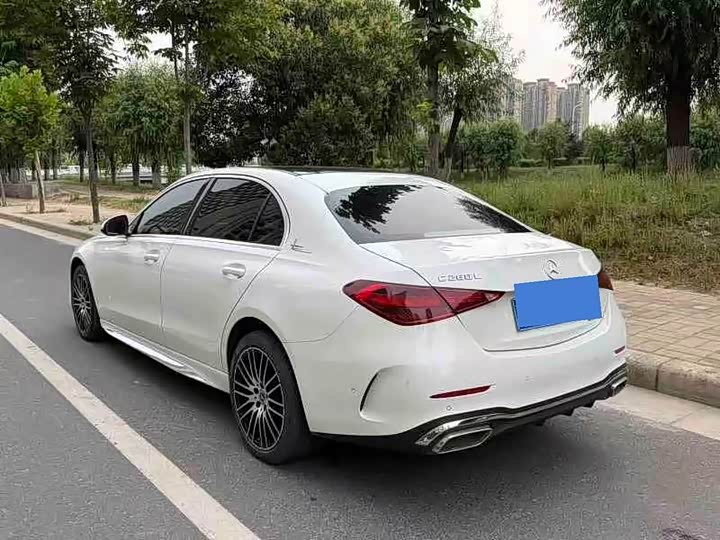 Mercedes-Benz C-Class 2023 C 260 L Sport Edition - zdjęcie 16