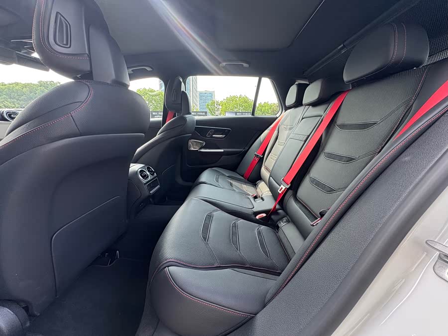 Mercedes-Benz C-Class AMG 2024 AMG C 43 4MATIC Station Wagon Special Edition - zdjęcie 12